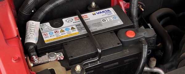 汽車電瓶沒電了怎么恢復(fù)電量?汽車虧電怎么辦